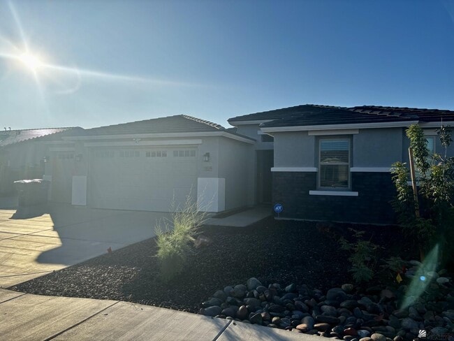 7615 E 36th Pl in Yuma, AZ - Building Photo - Building Photo