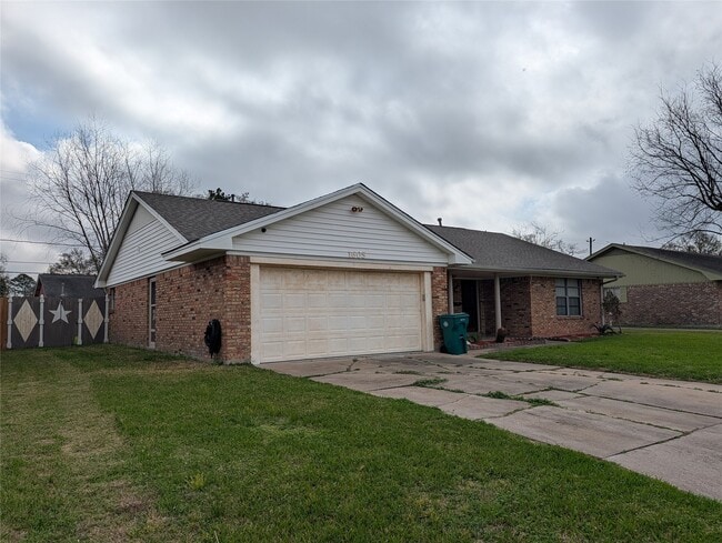 1605 Ruella Ln in Pasadena, TX - Building Photo - Building Photo