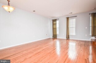 116 Moore Dr in Rockville, MD - Building Photo