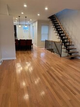 5827 Pierce St in Pittsburgh, PA - Building Photo - Building Photo