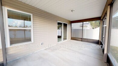 23 Auburn Oaks Rd W in Jacksonville, FL - Building Photo - Building Photo