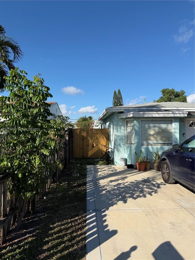 property at 1927 Arthur St