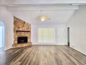 14227 Blue Falls Dr in Sugar Land, TX - Building Photo - Building Photo
