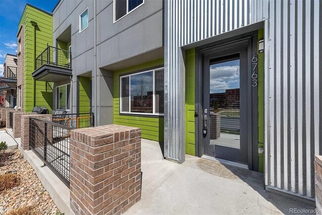 6763 Morrison Dr in Denver, CO - Building Photo - Building Photo