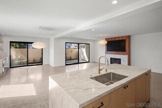 857 F Ave in Coronado, CA - Building Photo - Building Photo