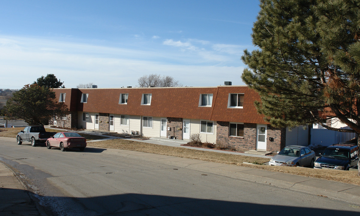 Monarch Grove in Papillion, NE - Foto de edificio