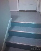 1057 Winfield Ave, Unit Second floor in Cincinnati, OH - Building Photo - Building Photo