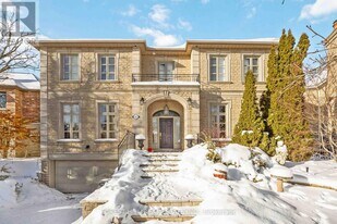 42 Cotswold Crescent in Toronto, ON - Building Photo
