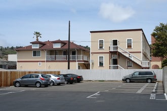 732 E. Santa Clara St. in Ventura, CA - Building Photo - Building Photo