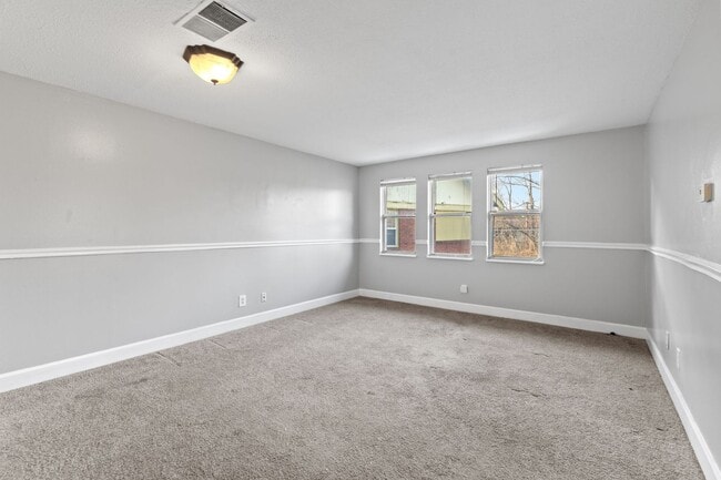 property at 3528 E Fall Creek Pkwy N Dr