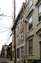 110 E 14th St in Cincinnati, OH - Foto de edificio - Building Photo