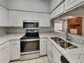 702 Monique Ct in Cedar Hill, TX - Building Photo - Building Photo