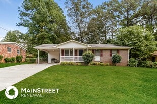 3940 Scott Dr in Forest Park, GA - Building Photo