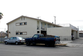 11231 Euclid St in Garden Grove, CA - Building Photo - Building Photo