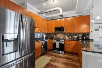 1225 W Morse Ave in Chicago, IL - Building Photo - Building Photo