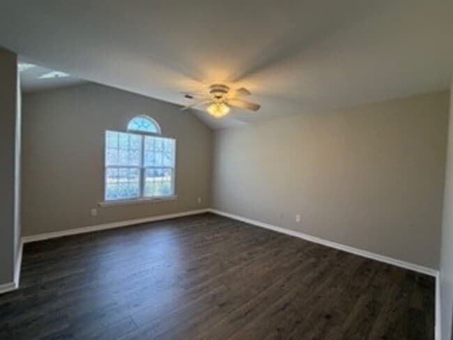 312 Laurel Hill Dr in Burlington, NC - Building Photo - Building Photo