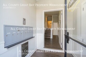 8 Railroad Ave in Babylon, NY - Building Photo - Building Photo