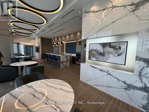 4675-4675 Metcalfe Ave in Mississauga, ON - Building Photo - Building Photo