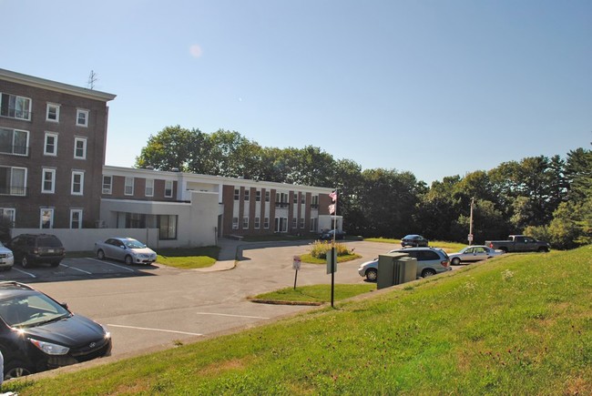 Knoxview Apartments in Bucksport, ME - Foto de edificio - Building Photo