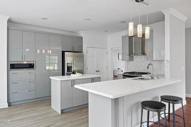 Room in House on Bellenden Dr