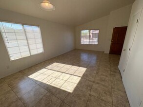 1092 S Desert Senna Loop in Tucson, AZ - Building Photo - Building Photo