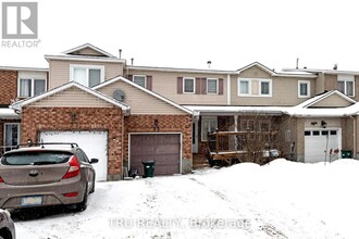 35 Helmsdale Dr in Ottawa, ON - Building Photo - Building Photo