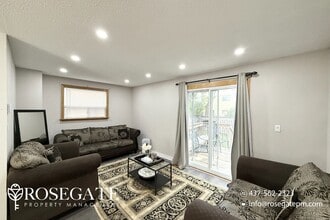 17 Brooksbank Crescent in Ajax, ON - Building Photo - Building Photo