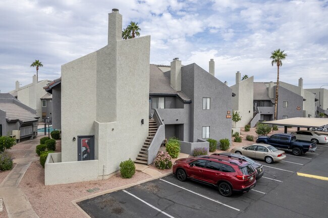 Riverview Townhomes in Mesa, AZ - Foto de edificio - Building Photo