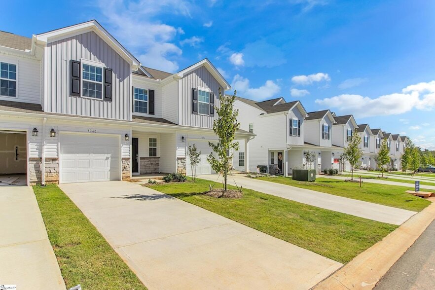 3040 Willow Rd in Inman, SC - Building Photo