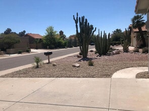 9196 N 103rd Pl in Scottsdale, AZ - Foto de edificio - Building Photo