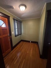 130 Clarence St in Everett, MA - Building Photo - Building Photo