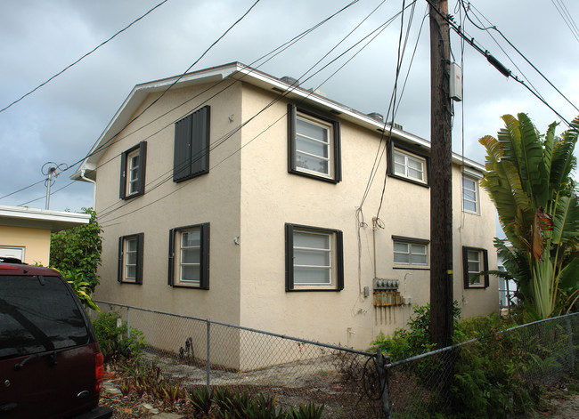 626 N Federal Hwy in Lake Worth, FL - Building Photo - Building Photo