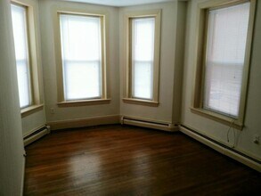 1464 Tremont St, Unit 1 in Boston, MA - Building Photo - Building Photo