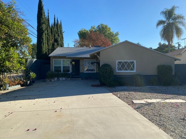 Charming Renovated 3-Bedroom Home in Tarza in Los Angeles, CA - Building Photo - Building Photo
