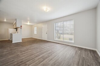 1716 Crownover Rd in Houston, TX - Foto de edificio - Building Photo