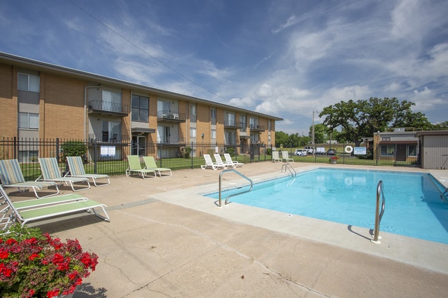 Skyline Apartments