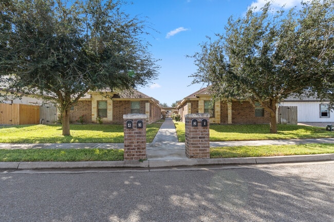 418 Lotto Ln, Unit 2