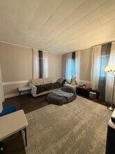 86 Oak St, Unit A in Waltham, MA - Foto de edificio - Building Photo