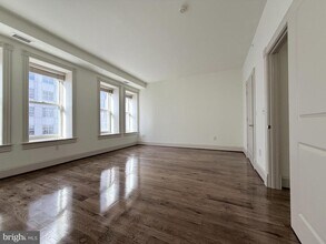 515 9th St NW in Washington, DC - Foto de edificio - Building Photo