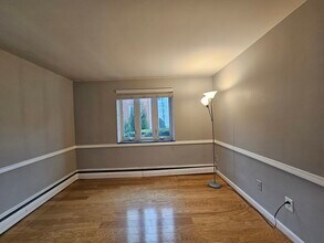 38 Carey Ave in Watertown, MA - Building Photo - Building Photo