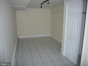 335 Marshall St in Kennett Square, PA - Building Photo - Building Photo