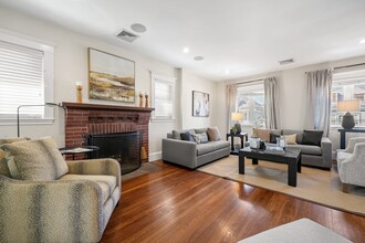 54 Chickatawbut St in Boston, MA - Building Photo - Building Photo