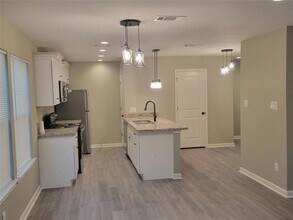 7968 Fowlie St, Unit 1 in Houston, TX - Building Photo - Building Photo