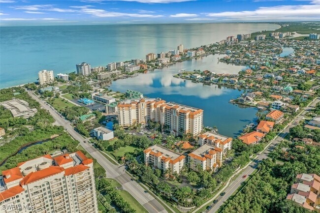 property at 460 Launch Cir