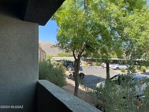 5751 N Kolb Rd in Tucson, AZ - Building Photo - Building Photo