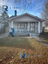 1371 Kingsley Ave in Dayton, OH - Building Photo