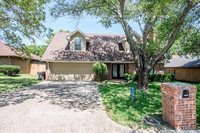 property at 3801 Devonaire Dr