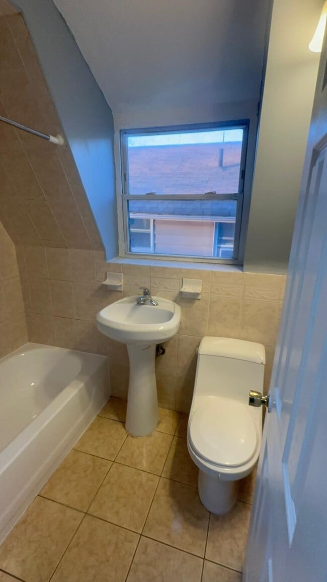 property at 230 N 11th St