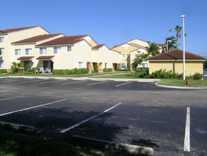 The Yacht Club in Lantana, FL - Building Photo - Building Photo