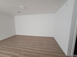 306 Bergen Ave in Jersey City, NJ - Building Photo - Building Photo